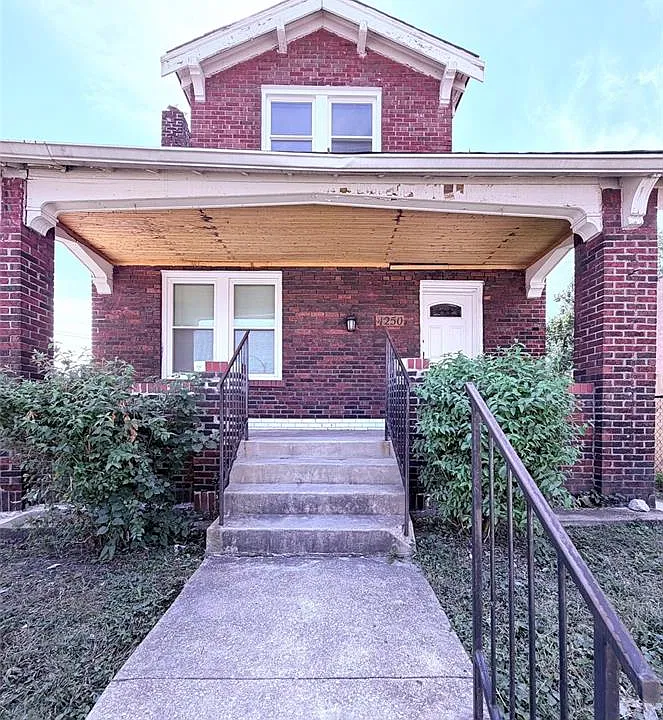 4250 E Kossuth Ave