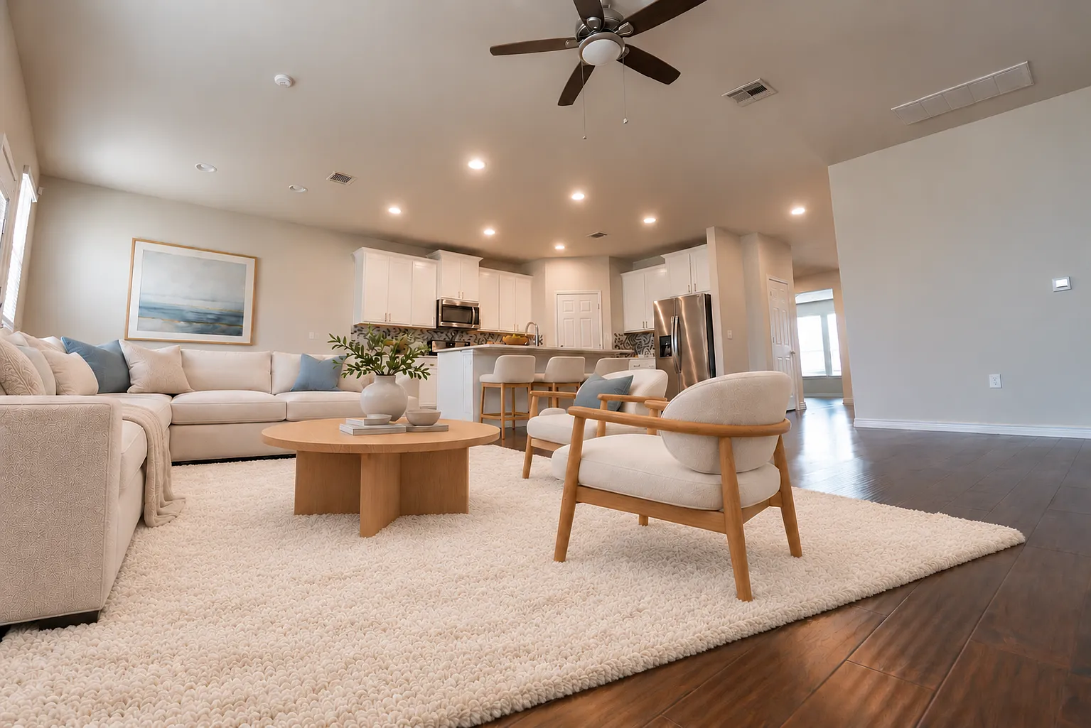 3 bed, 2.5 bath, 2391 sqft, $2,450 — Photo 2