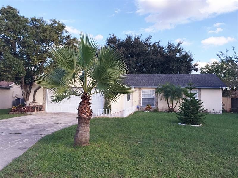 1st image of 102 Winewood Ct