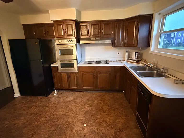 115 Tillman Ln — Photo 8