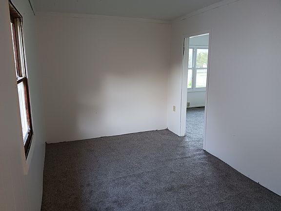 4th image of 39 Richards Rd