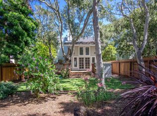 887 Sinex Ave, Pacific Grove, CA 93950