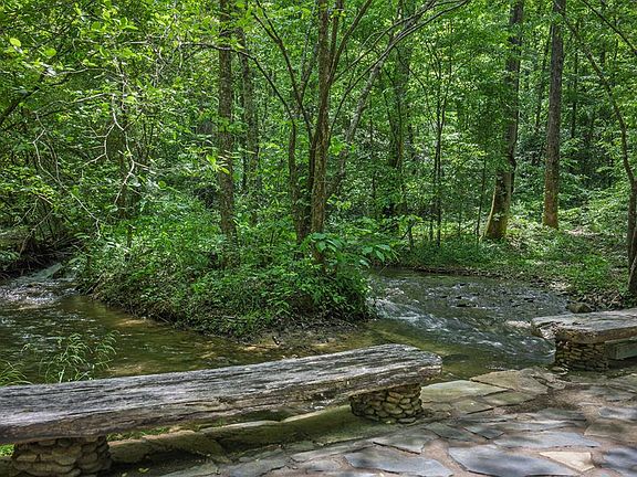 13th image of 740 Little Rock Creek Rd