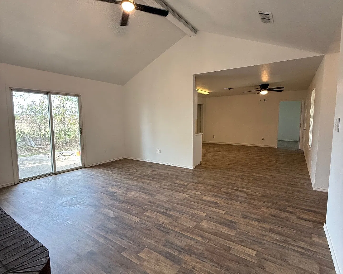 4 bed, 1618 sqft, $1,995 — Photo 3