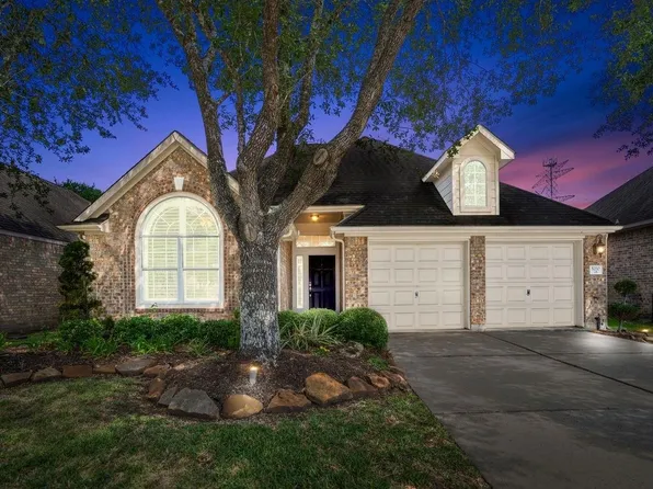 5210 Cottonwood Creek Ln, League City, TX 77573