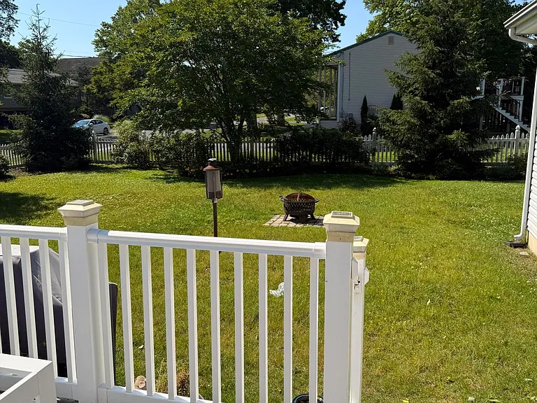 704 Dow Ave — Photo 14