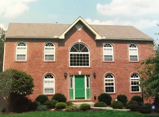 114 Hazelwood Dr, Cranberry Township, PA