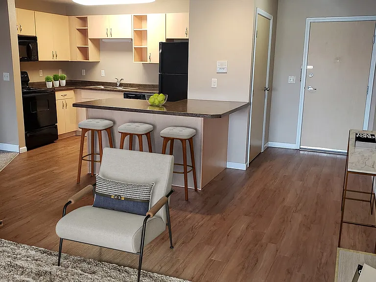 Northern Heights Apartments — Photo 2