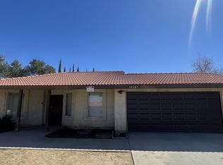 10385 Shangri La Ave, Hesperia, CA 92345