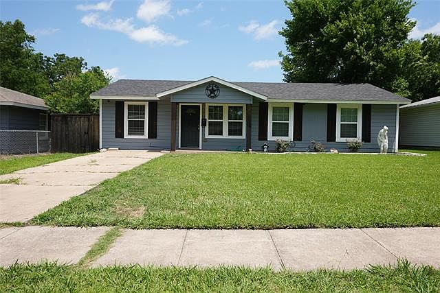 1st image of 1109 Leyenda Dr