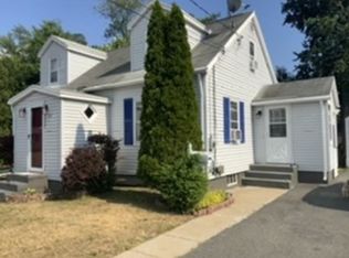 81 Summit Ave, Chicopee, MA 01020