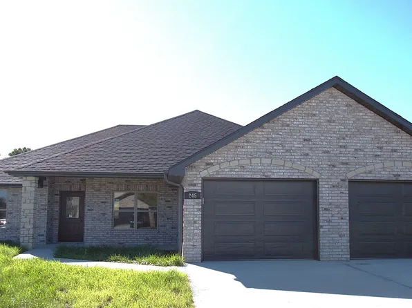 245 Rosewood Ct, Holts Summit, MO 65043