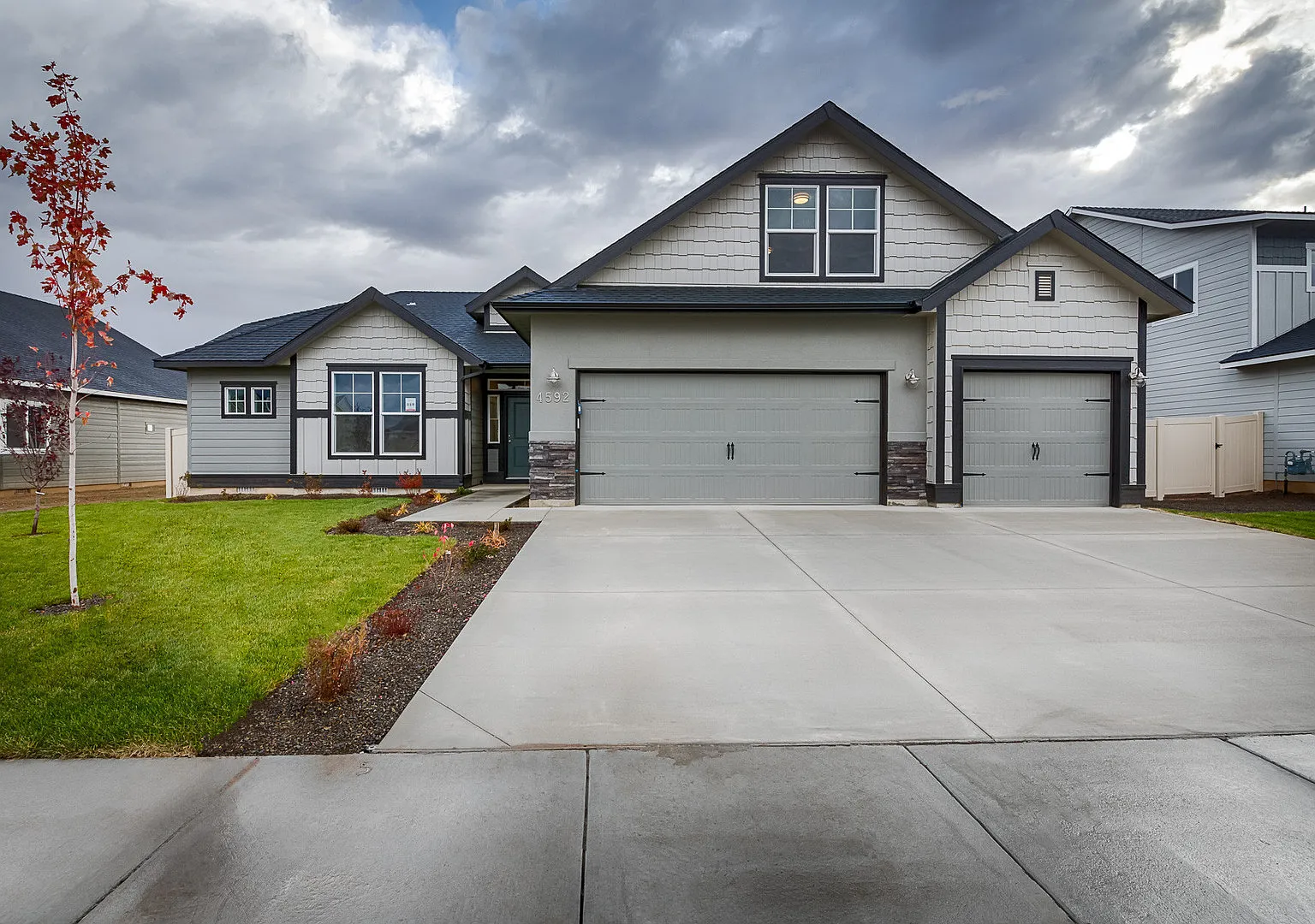 Brand new home in Golden Grove Sub in Meridian — Photo 1