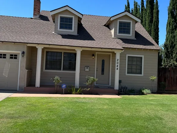 2044 E Sierra Madre Ave, Fresno, CA 93726