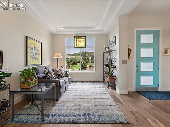 5th image of 15110 Ridgefield Ln