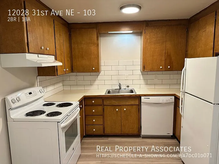 12028 31st Ave NE #103 — Photo 2
