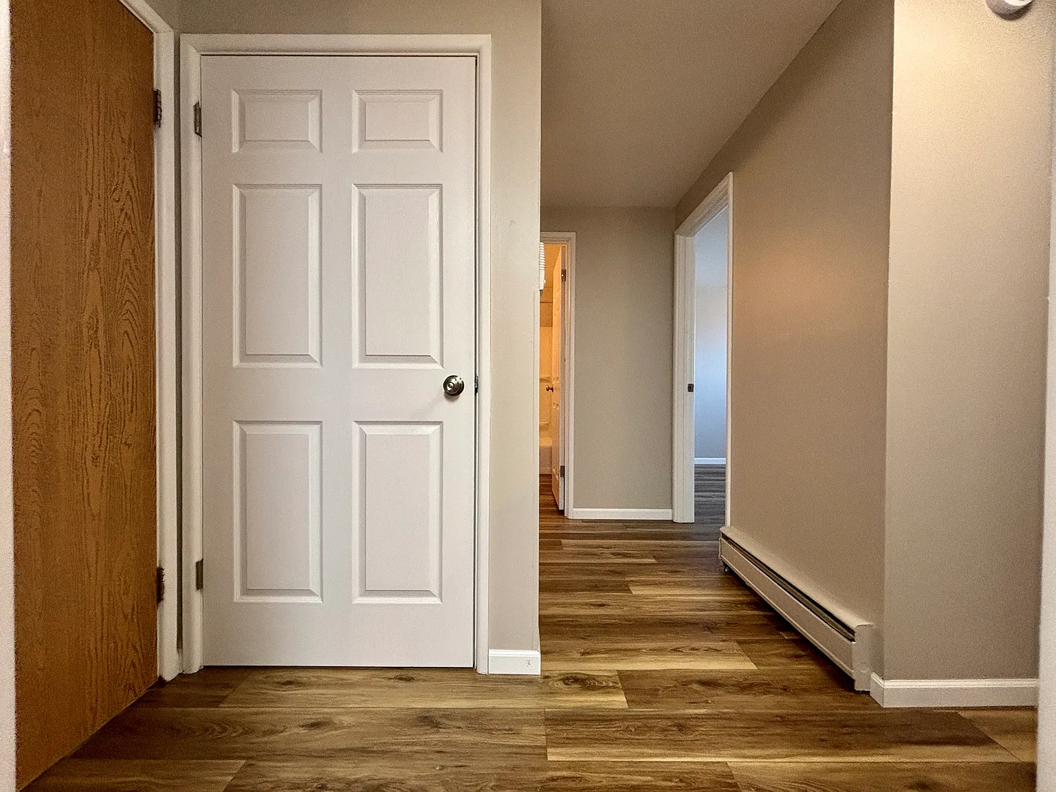 2 bed, 785 sqft, $1,270 — Photo 2