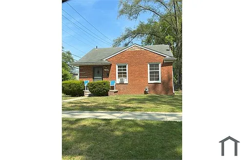 20310 Patton St Photo 1