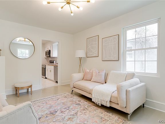 4th image of 1114 W Lombardy St
