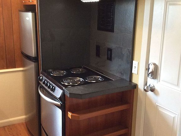Kitchen West and Entry