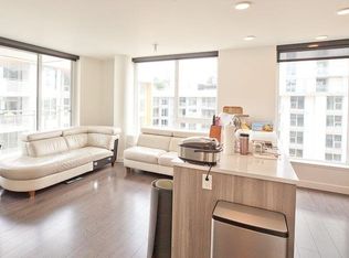 455 SW Marine Dr #815, Vancouver, BC V5X 2S9
