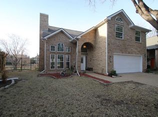 9432 Abbey Rd, Irving, TX 75063