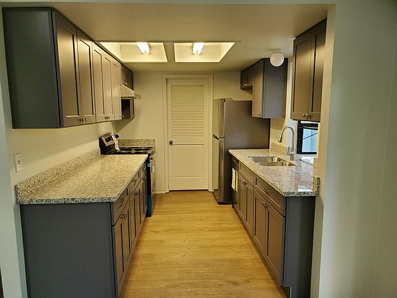 5th image of 6218 79th St W