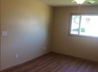 1021 E Adams St APT E, Washington, IL 61571