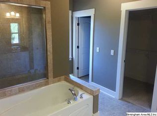 350 Oak Leaf Cir, Pell City, AL 35125