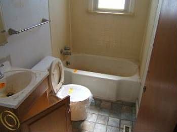 2nd image of 35371 Farragut St