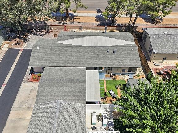 3rd image of 21621 Sandia Rd