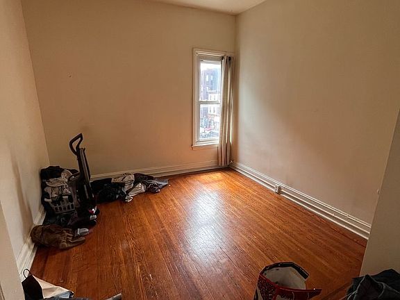 4th image of 2621 W Girard Ave #3