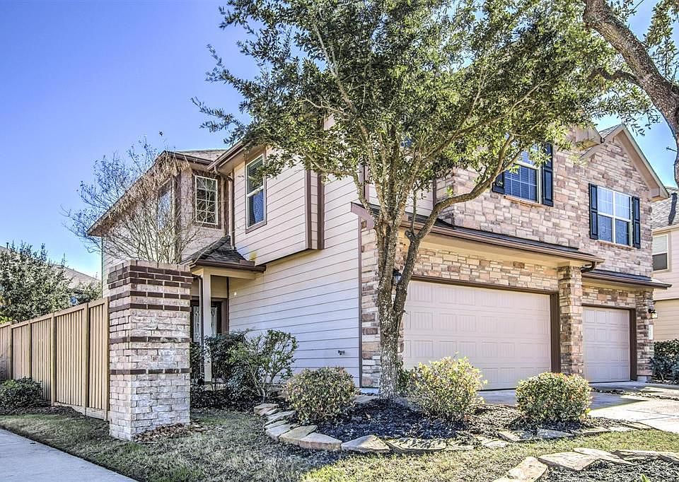 1st image of 24503 Folkstone Cir