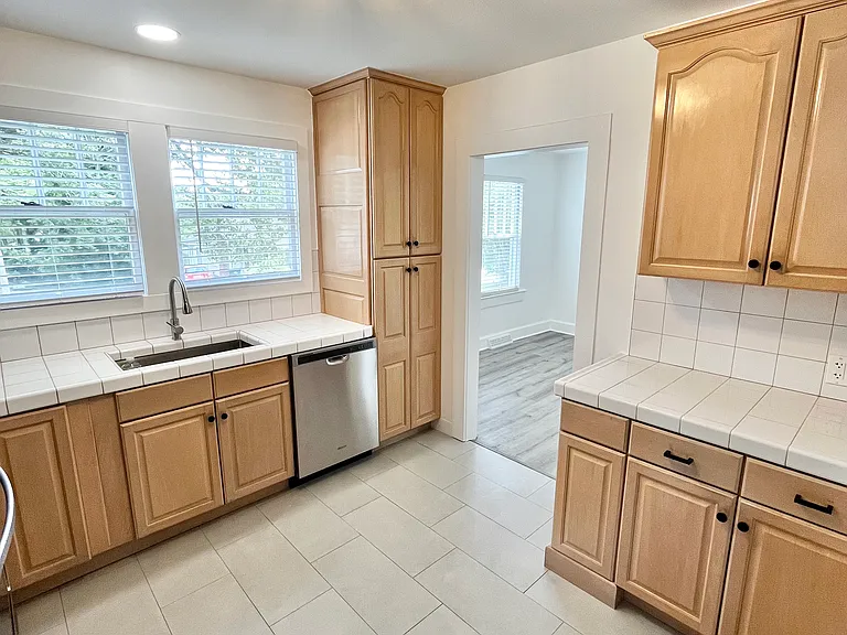 103 Buddin St — Photo 7