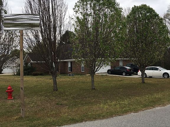 3rd image of 1901 Chatsworth Ct