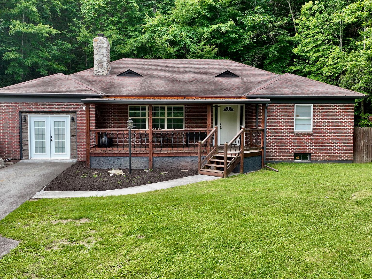 4277 W Midland Trl, Charmco, WV 25958 Zillow