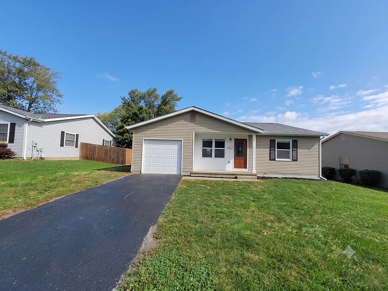 323 Sherman Ave — Photo 1