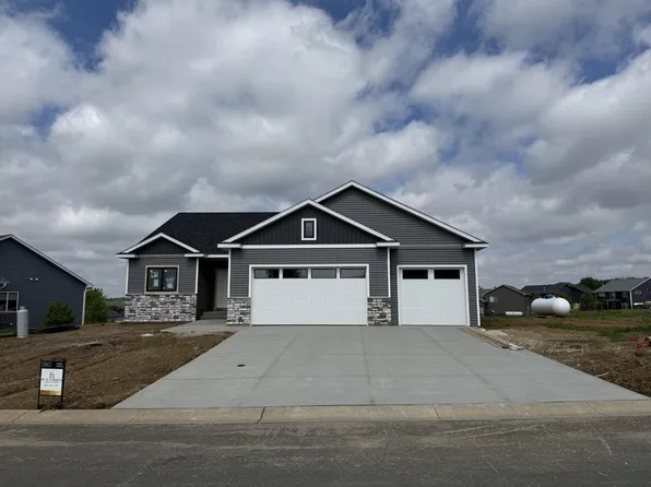 1693 Cherry St E, Mazeppa, MN 55956