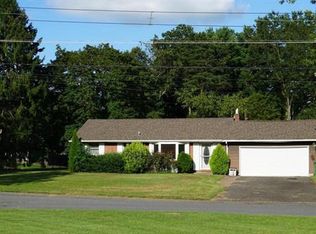 3 Birch Ln, Marlton, NJ 08053