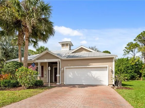 446 NE Little Mullet Ct, Port Saint Lucie, FL 34983