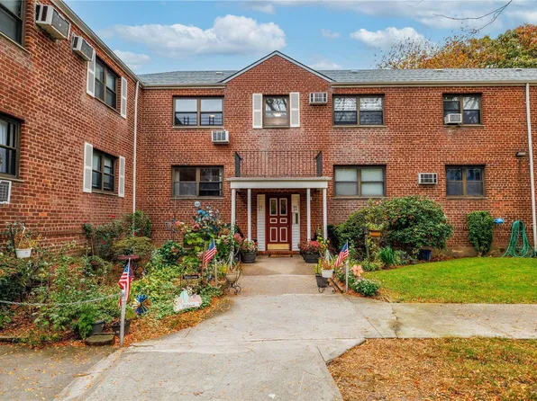 86-27 Shore Parkway #2L, Howard Beach, NY 11414
