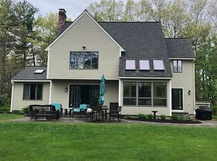 2 Shepherds Ln, Amherst, NH 03031