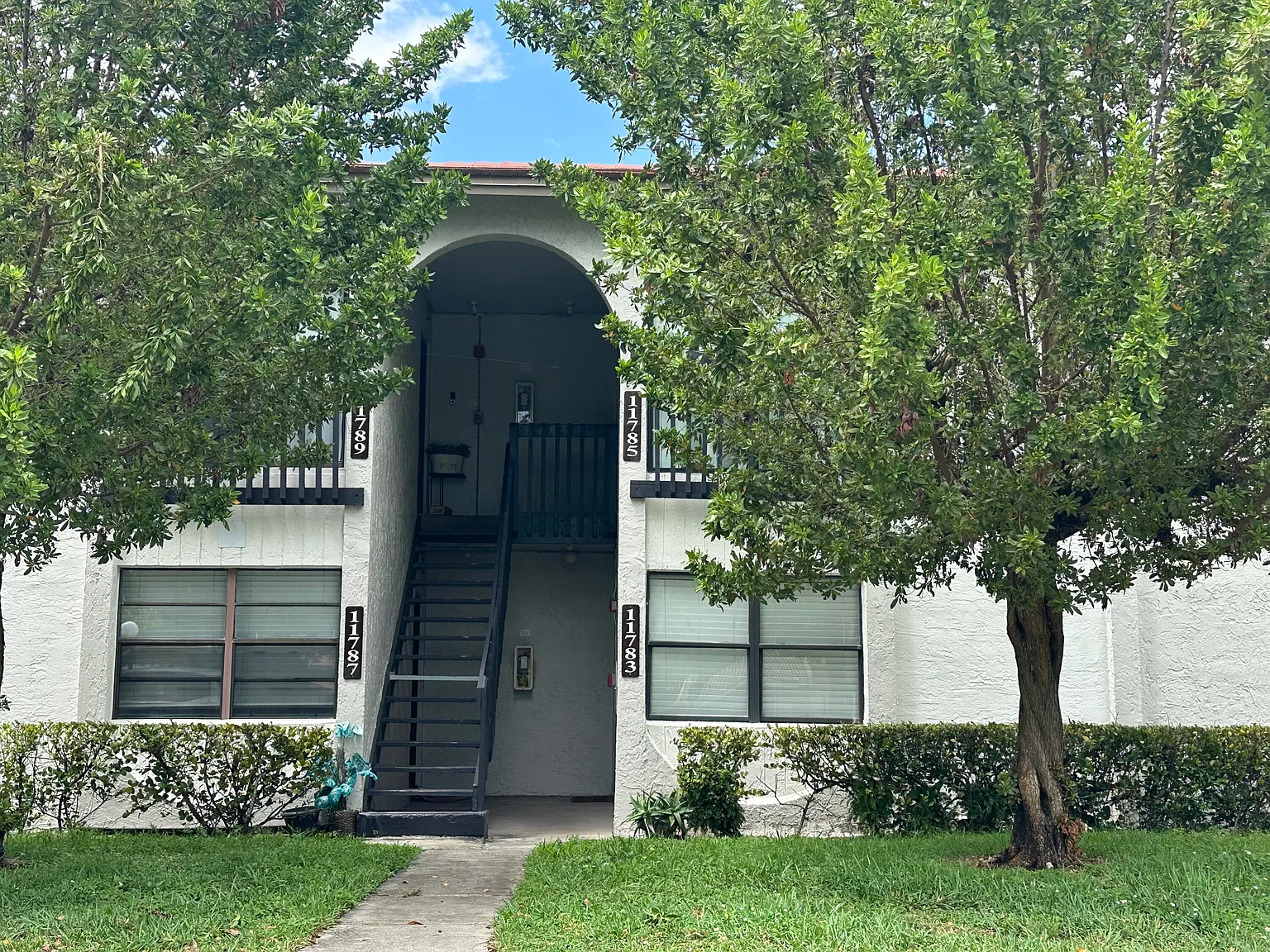 2 bed, 2.0 bath, 800 sqft, $1,950 — Photo 4