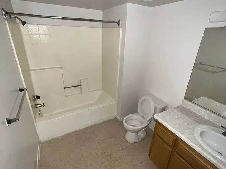 Norma Street Apartments — Photo 30