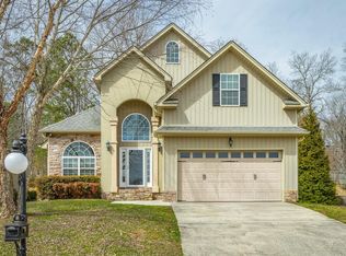 2261 Lake Mist Dr, Chattanooga, TN 37421