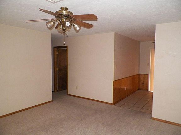 3rd image of 6958 SW Forest Ave