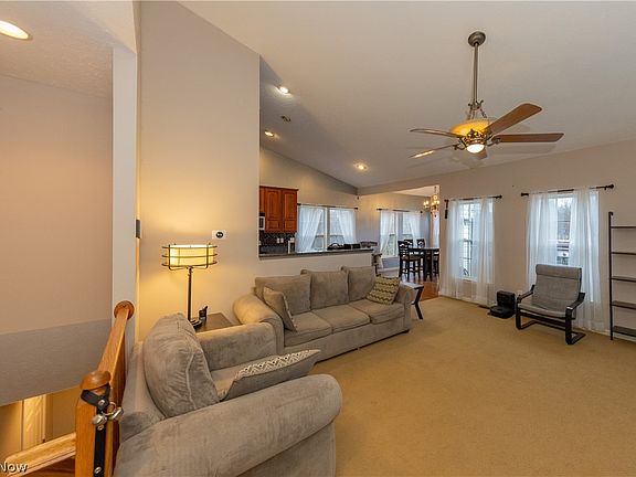 4th image of 10218 Ridgeview Ct