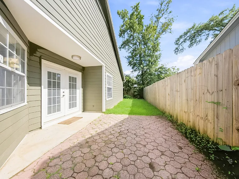 1560 Cinnamon Bear Cir — Photo 3