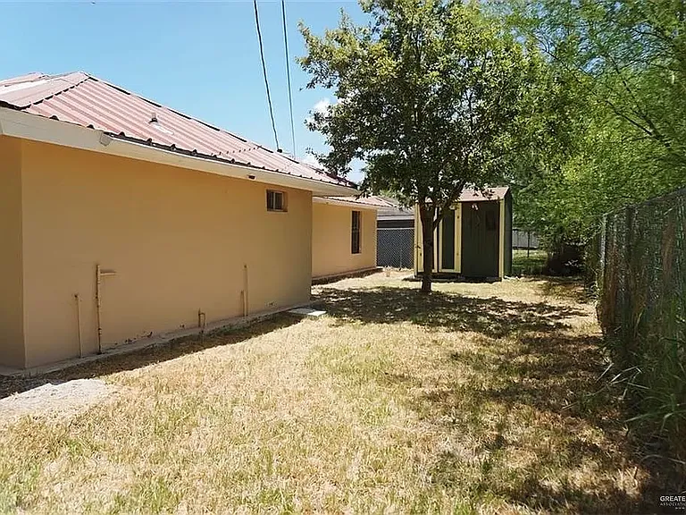 15505 Ebony St — Photo 10