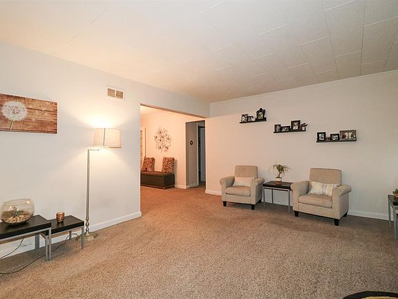 4th image of 6541 Glade Ave